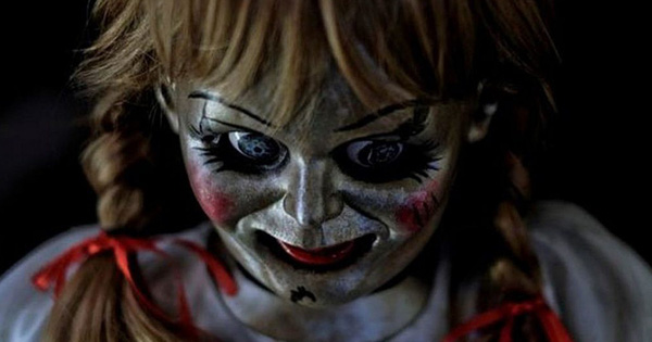 10 cảnh ghê nhất từ vũ trụ The Conjuring: Top 1 kinh dị vẫn không phải “chị đại” Annabelle?