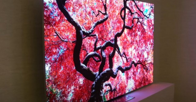 Chiếc TV có thể làm rung chuyển thế giới đang được lắp ráp tại Việt Nam