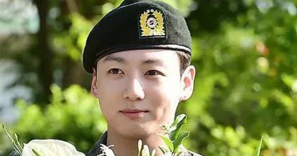 Jungkook (BTS) và cuộc đấu tranh dai dẳng với những người hâm mộ cuồng nhiệt