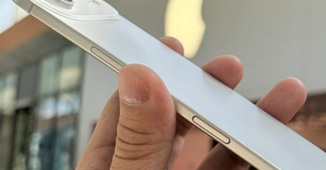 Cú "quay xe" phút 90 của Apple trong việc sản xuất màn hình iPhone 17