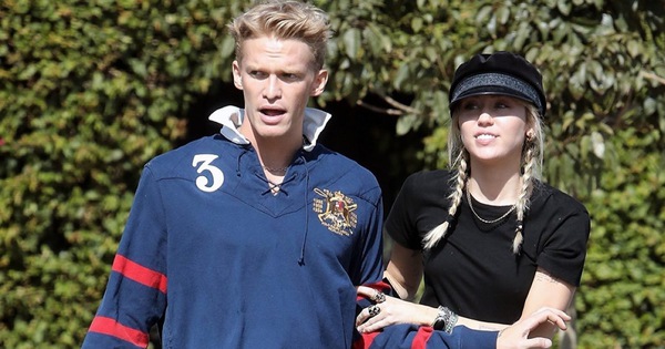 HOT: Miley Cyrus chia tay tình trẻ kém 5 tuổi Cody Simpson chỉ sau 10 tháng hẹn hò