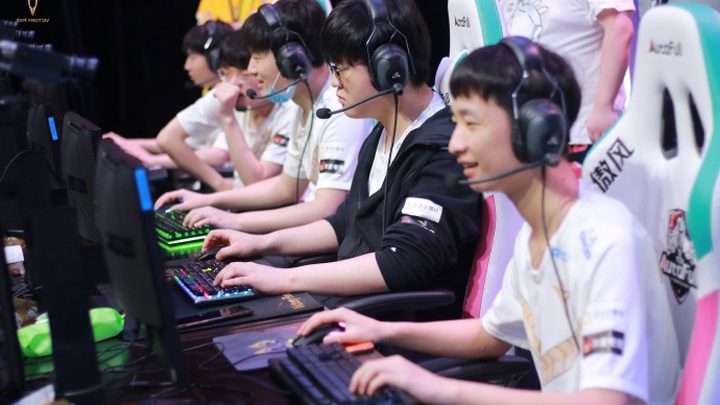 Kết quả Playoffs LPL Mùa Hè 2020 hôm nay 13/8: V5 hạ gục nhà vô địch CKTG