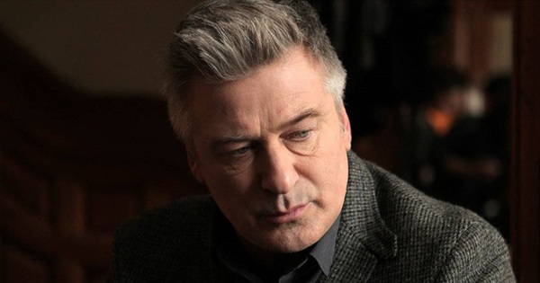 Vụ nổ súng trên phim trường gây chết người của Alec Baldwin: Đã hoàn thành báo cáo pháp y