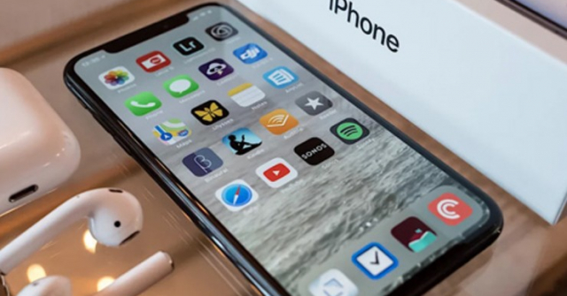Tranh giành để được cung cấp màn hình cho iPhone SE mới
