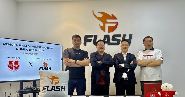 Team Flash bất ngờ hợp tác với một CLB bóng đá nổi tiếng, fan háo hức rủ nhau ăn mừng