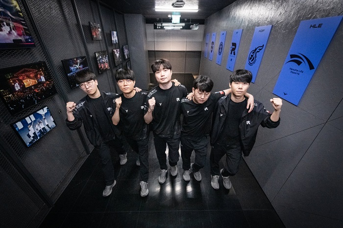 Khen T1 là “đối thủ khó chơi”, HLV KT cam đoan kết quả sẽ khác tại Chung kết Nhánh Thua playoffs LCK Mùa Hè 2023