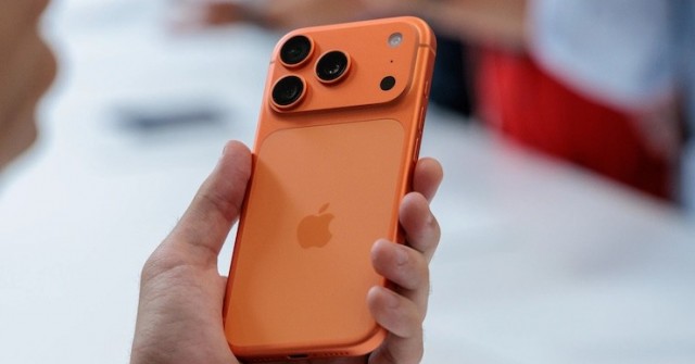 AT&T có thể bán iPhone 17 giá 0 đồng, còn các nhà mạng Việt Nam thì sao?