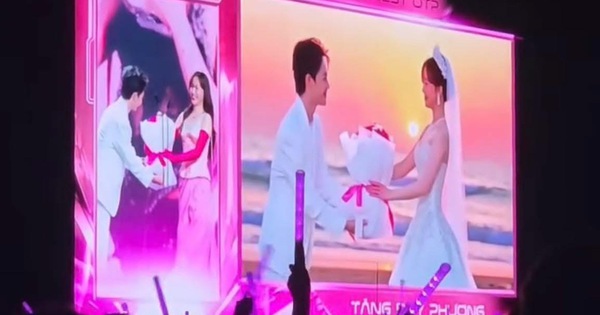 Concert Em Xinh Say Hi đang làm gì với Tăng Duy Tân - Bích Phương thế này?