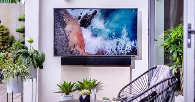 Sức sáng tạo vô hạn – TV QLED ngoài trời đầu tiên của Samsung đã có mặt tại Việt Nam