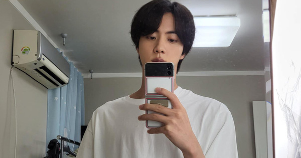 Jin (BTS) tiết lộ lý do ít sử dụng MXH Twitter, fan nghe xong 