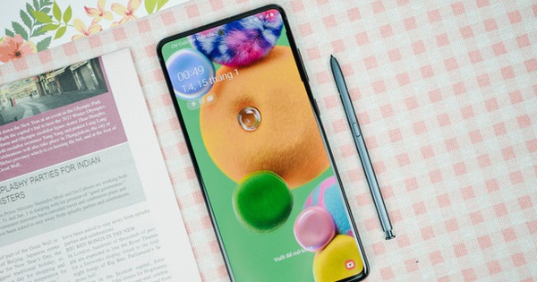 Đây là Samsung Galaxy Note10 Lite vừa trình làng: Vỏ nhựa, chip như Note9, pin hơn Note10, giá chính hãng 13.9 triệu