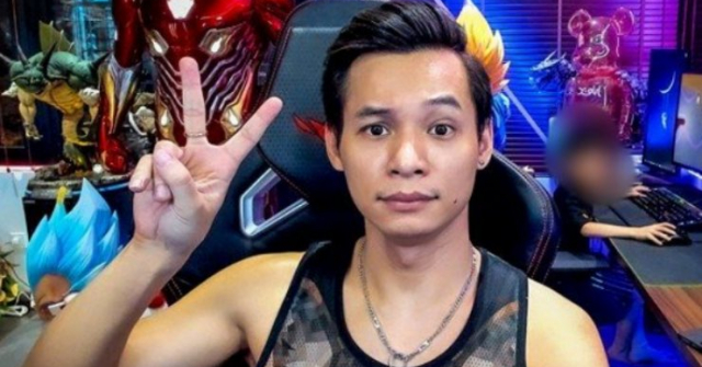 Độ Mixi phản ứng bất ngờ khi 