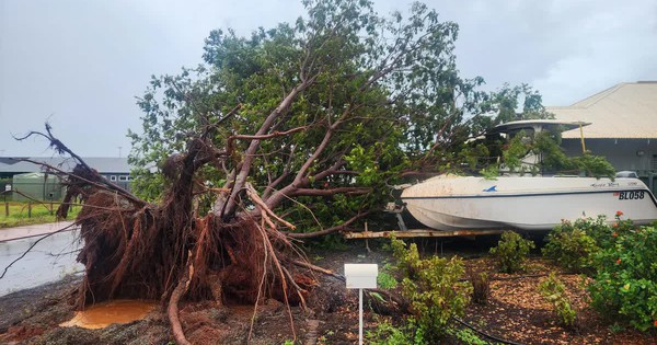 Siêu bão Zelia đổ bộ vào Australia