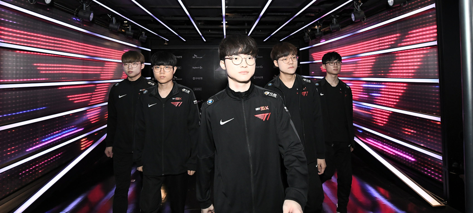 T1 chính thức tiến vào Playoffs LCK Mùa Xuân 2021 với phong độ 'thăng hoa'