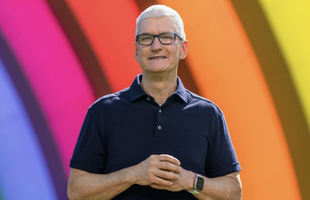 Nóng: CEO Apple Tim Cook vừa đến Việt Nam