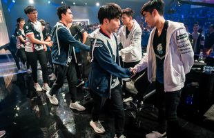 MSI ngày 4: VN buông tay khỏi cơ hội đi tiếp tại MSI 2018, FW lôi Xin Zhao vào MSI và bị “giã” cho 2 trận thua liền