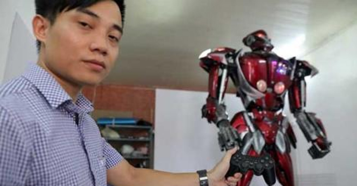 Robot made in Việt Nam ra đời... từ rác