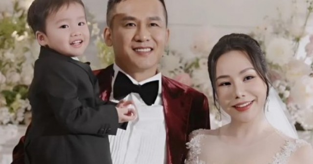 Con trai 2 tuổi của Hồ Quỳnh Hương lộ diện trong lễ cưới