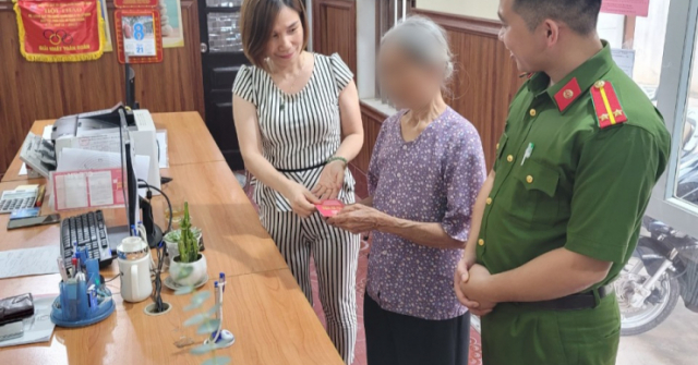 Sau 1 cuộc gọi, cụ bà 81 tuổi rút trăm triệu định gửi cho kẻ gian