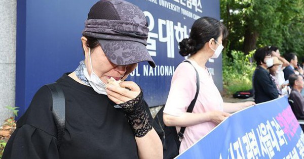 Khủng hoảng y tế Hàn Quốc sau 4 tháng: Nhói lòng bệnh nhân ung thư tuyệt vọng mong các bác sĩ trở lại làm việc