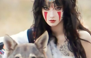 Nữ coser hóa thân công chúa Mononoke, vẻ đẹp hoang dã 