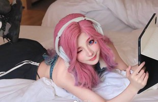 Nàng thơ cosplay xinh như mộng, thần thái lay động "thôi miên" mọi ánh nhìn