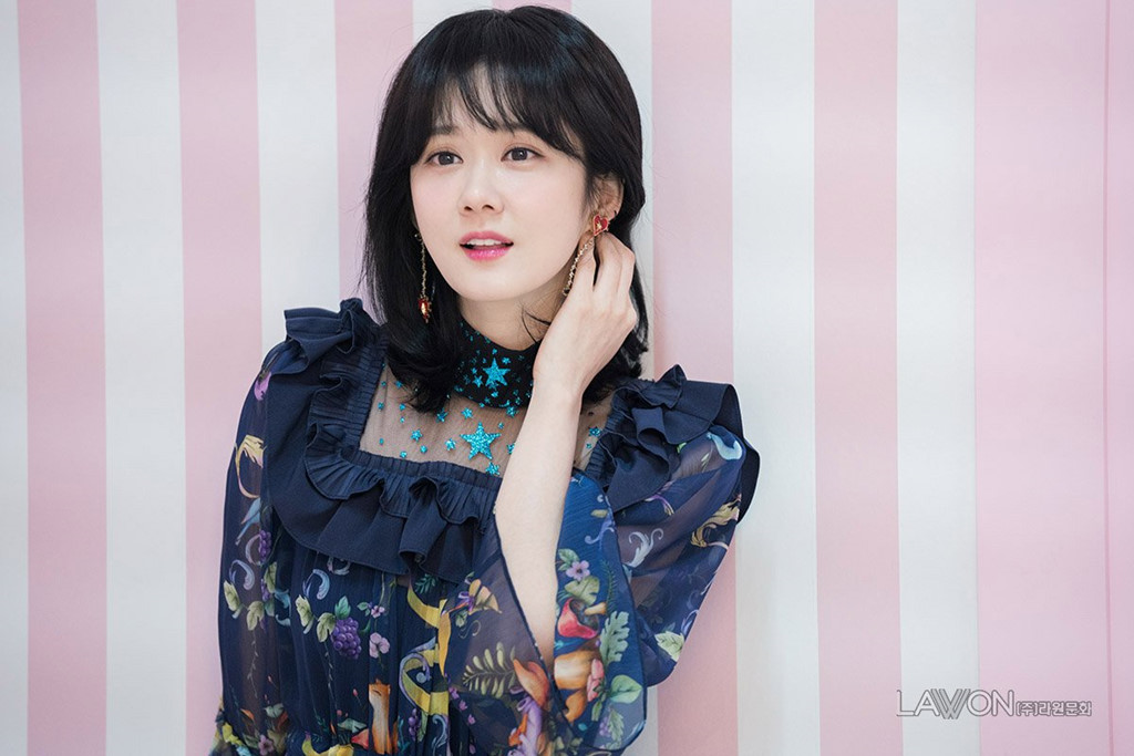 Jang Nara - Minh tinh 40 tuổi trẻ như gái 20 và vẫn ế