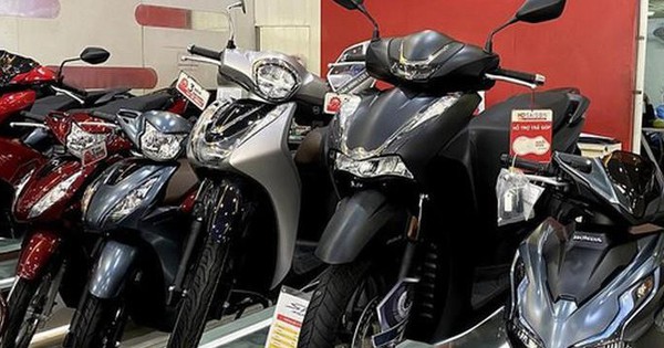 Honda SH, Vision, Yamaha Janus... cùng loạt xe hot giảm đậm tới 30 triệu đồng vẫn không 