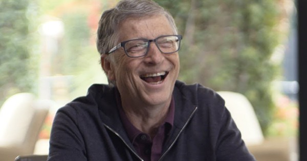 68 tuổi, Bill Gates vẫn mê chơi board game - CÔNG NGHỆ