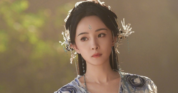 10 nữ thần dao kéo đẹp nhất Trung Quốc: Dương Mịch xếp sau Angelababy, hạng 1 là kiệt tác của phòng mổ