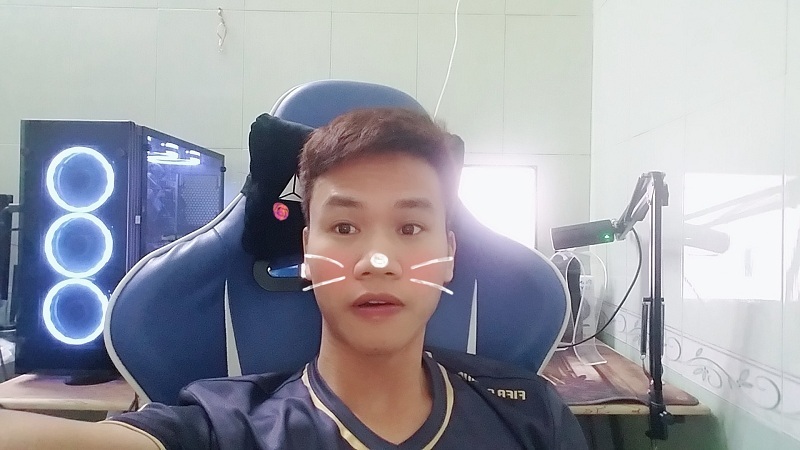 Bước ngoặt sự nghiệp Streamer của Hau Zozo với huy hiệu 