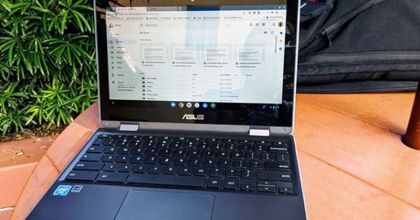 Tướng Apple châm biếm: Những đứa trẻ xài Chromebook đều “không thành công”