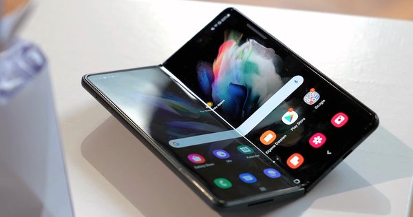 Samsung Galaxy Z Fold 5 có thể sẽ sử dụng bản lề “giọt nước”, giúp nếp gấp màn hình hoàn toàn biến mất