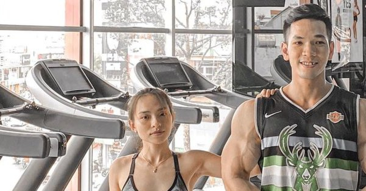 Đi dạy gym, thầy giáo 