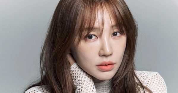 “Thái tử phi” Yoon Eun Hye sống cùng 1 cô gái suốt 7 năm, ăn ý hơn vợ chồng