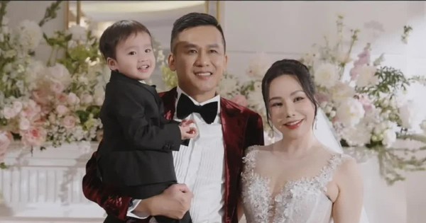 Hồ Quỳnh Hương công khai con trai trong đám cưới