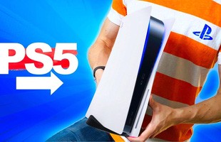 PS5 có trọng lượng khoảng 4,78kg, nặng gần gấp đôi PS4