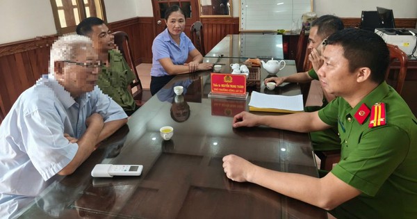Cụ ông phải trả 520 triệu đồng vì chậm trả hơn 7 triệu tiền cước viễn thông mà ông không hề sử dụng, công an vào cuộc làm rõ