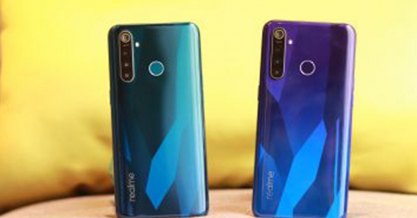 Top smartphone có sạc nhanh, giá “mềm”