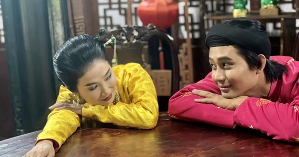 Cặp sao Việt đóng mẹ con trên phim nhưng yêu nhau ngoài đời, nhà gái U45 vẫn trẻ như mới đôi mươi