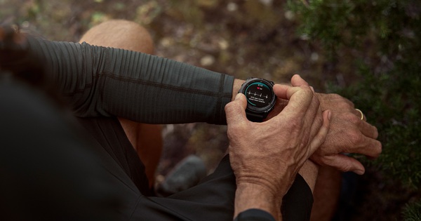 Garmin ra mắt đồng hồ thông minh mới, giá 54,9 triệu đồng