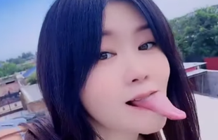 Hot girl khoe biệt tài "độc nhất vô nhị", chỉ sử dụng 1 bộ phận cơ thể cũng khiến anh em game thủ sửng sốt