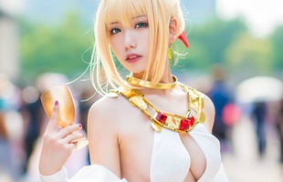 Cùng ngắm cosplay nàng Saber cực nóng bỏng và gợi cảm