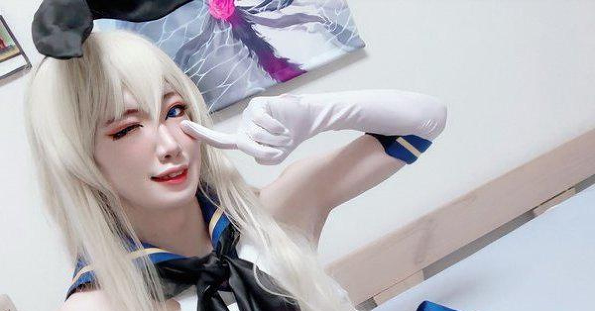 Sốc với ngoại hình thật của cosplayer gợi cảm nổi tiếng Nhật Bản