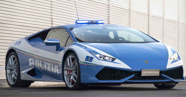 Cảnh sát Ý được trang bị siêu xe Lamborghini 16 tỷ