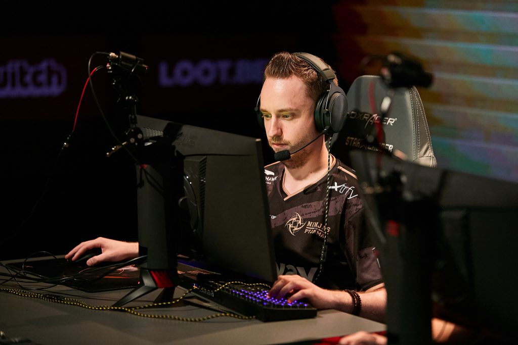 Huyền thoại CS:GO GeT_RiGhT giã từ môi trường thi đấu chuyên nghiệp