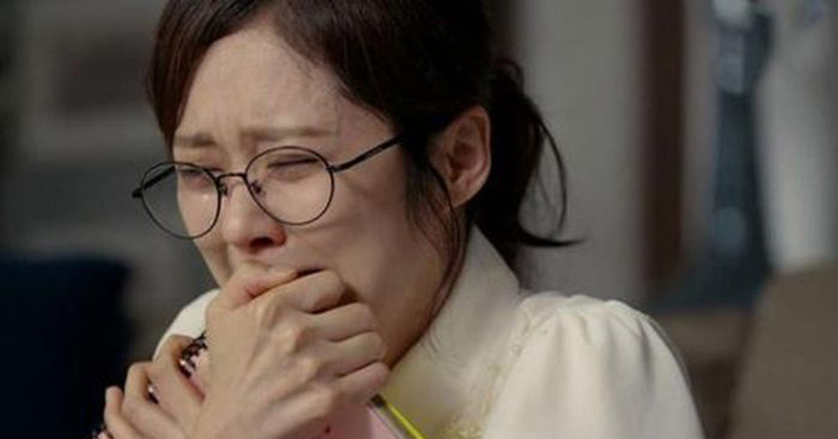 Con gái bị chồng đánh ngay đêm tân hôn, biết nguyên nhân tôi tát thêm một cái