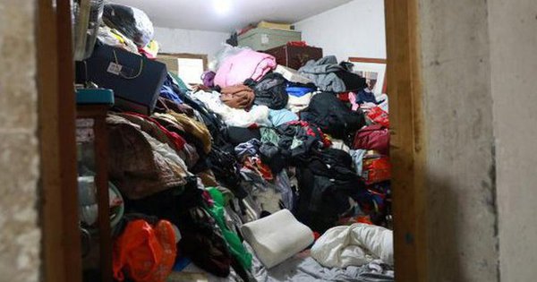 Mặc kệ hàng xóm kiện, người phụ nữ vẫn quyết bám trụ đam mê nhặt rác, tới khi công bố tài sản sau 10 năm cóp nhặt, ai nấy choáng váng: Biến rác thành vàng là đây!