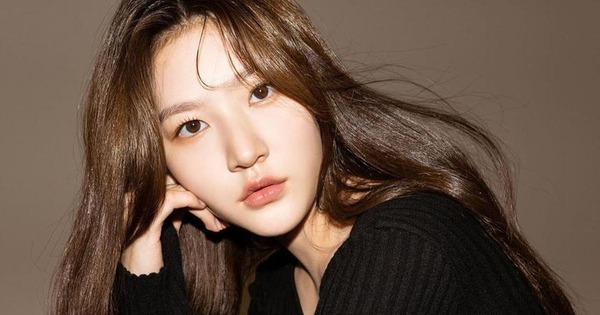 Vụ Kim Sae Ron qua đời ở nhà riêng: Được phát hiện trong tình trạng bất tỉnh ngừng tim, không còn khả năng cứu chữa khi vào bệnh viện