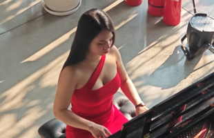 Phát hiện Pan Piano “version Việt Nam”, chỉ ngồi chơi đàn mà khiến hàng triệu anh em game thủ xao xuyến